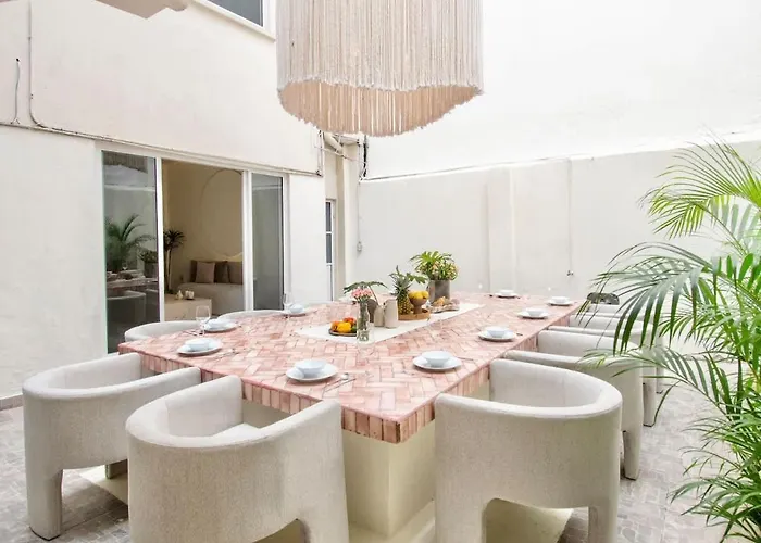 Дом отдыха Luxurious With 9 Bedroom And Huge Terrace Condesa Мехико